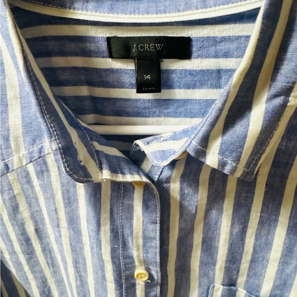 J. Crew Men's Blue and White Striped Casual Shirt - Picture 3 of 3